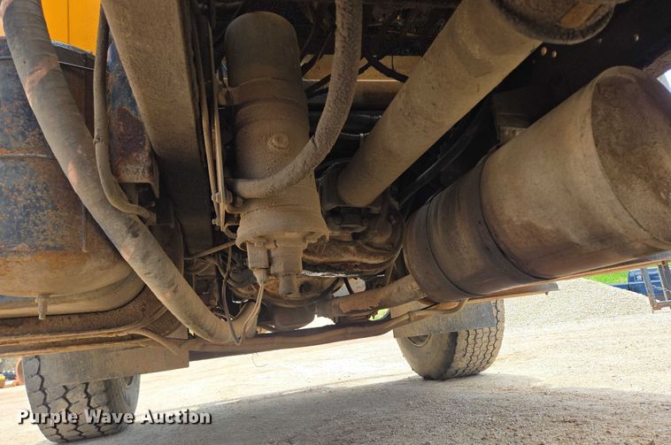 image for item ER5228 1989 International F1954 dump truck