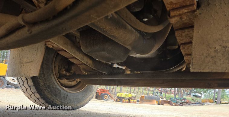 image for item ER5228 1989 International F1954 dump truck