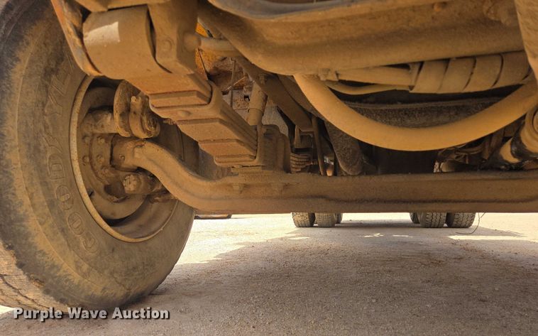 image for item ER5228 1989 International F1954 dump truck