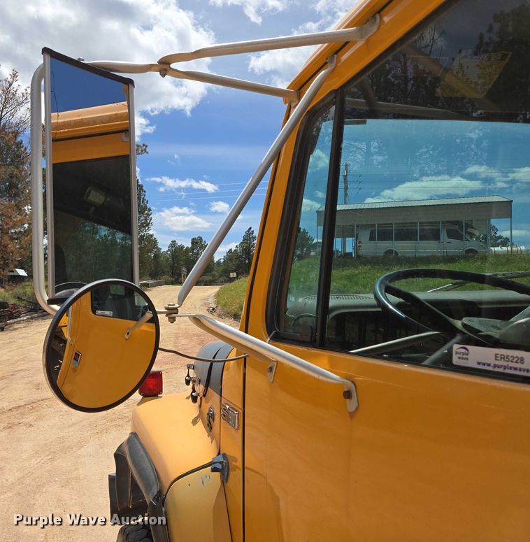 image for item ER5228 1989 International F1954 dump truck