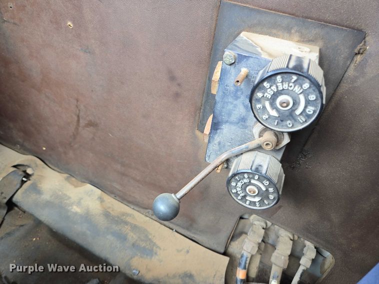 image for item ER5228 1989 International F1954 dump truck