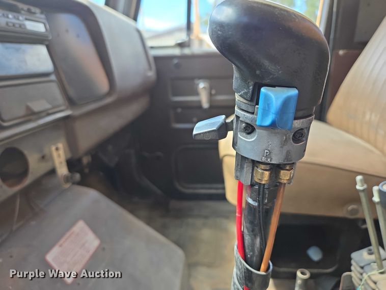 image for item ER5228 1989 International F1954 dump truck