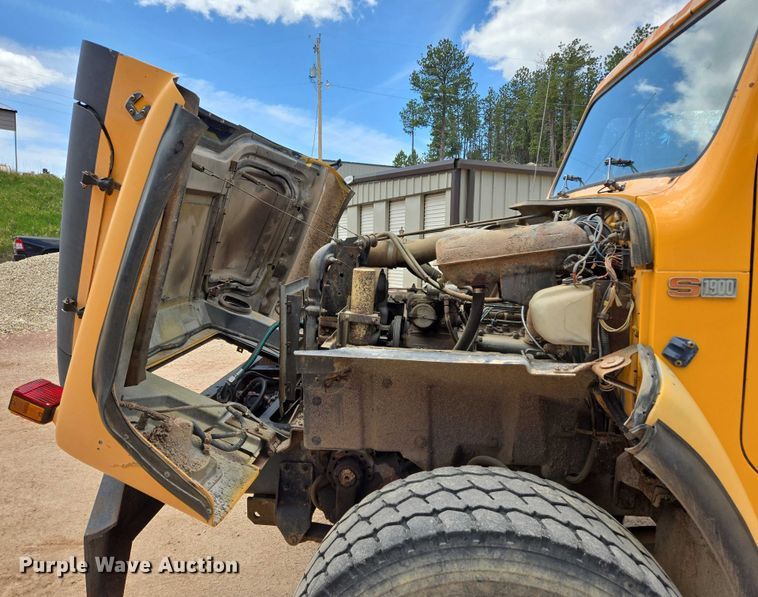 image for item ER5228 1989 International F1954 dump truck