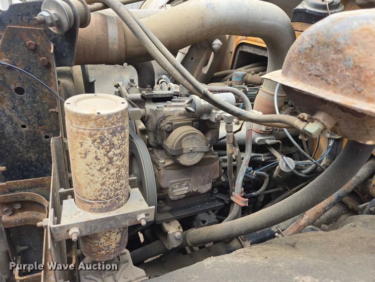 image for item ER5228 1989 International F1954 dump truck