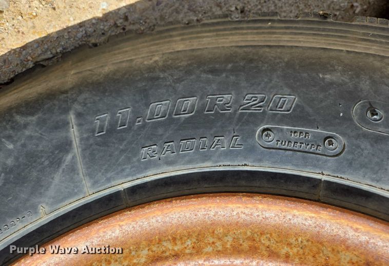 image for item ER5228 1989 International F1954 dump truck