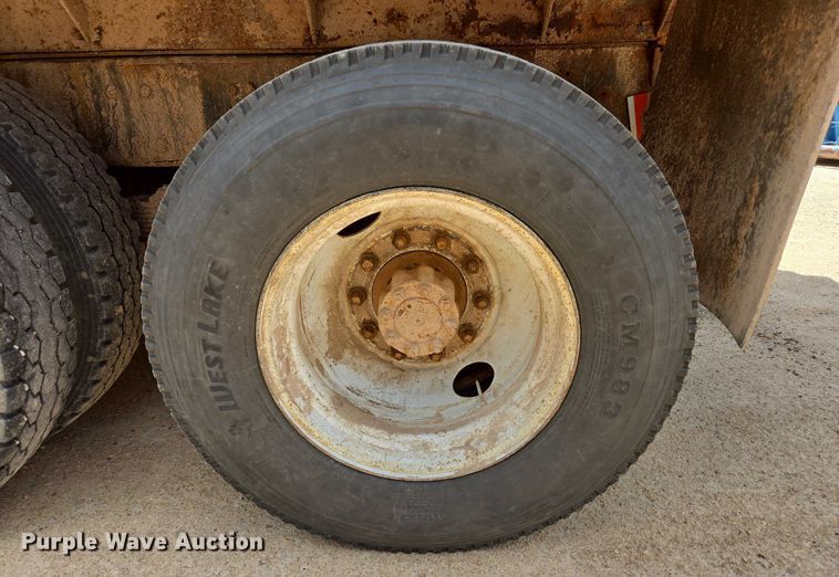 image for item ER5228 1989 International F1954 dump truck