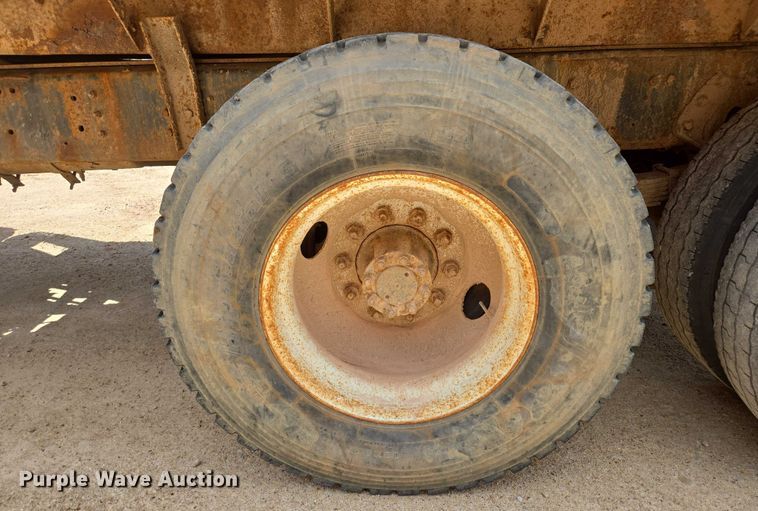 image for item ER5228 1989 International F1954 dump truck