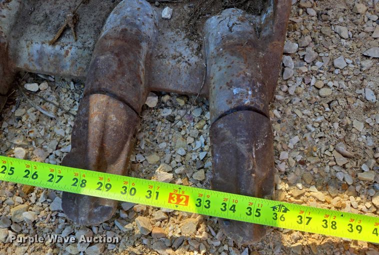 image for item ER5231 (2) excavator buckets