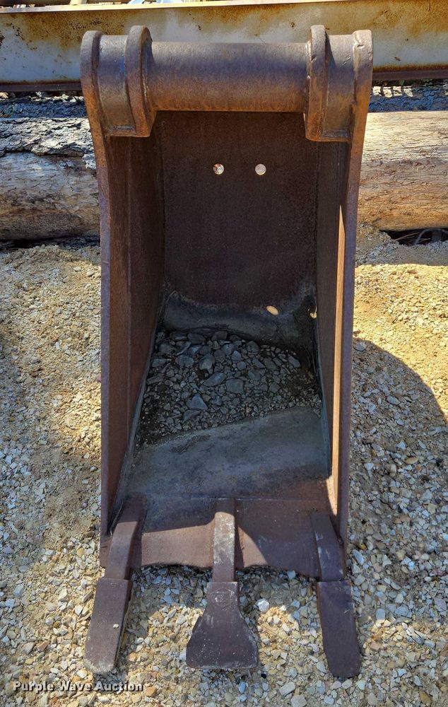 image for item ER5231 (2) excavator buckets