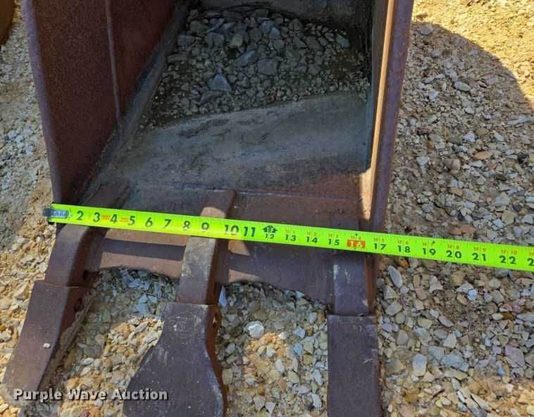 image for item ER5231 (2) excavator buckets