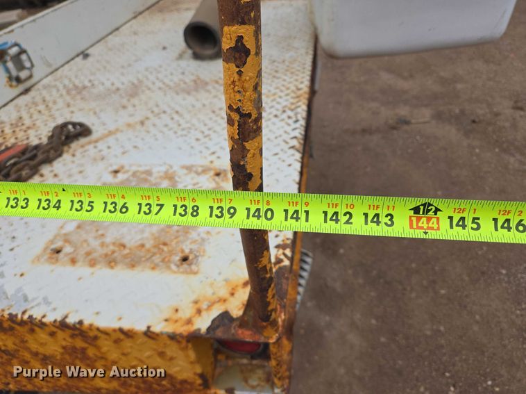 image for item ER5239 2005 Ford F550 Super Duty bucket truck