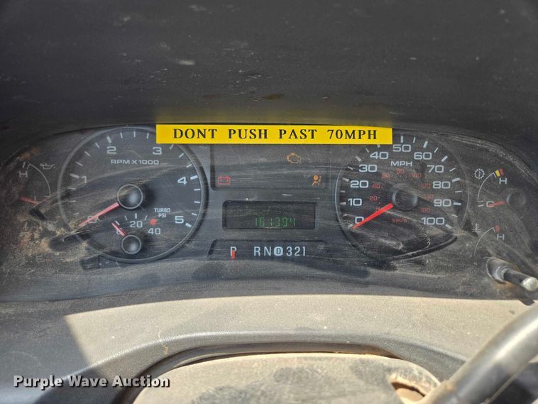 image for item ER5239 2005 Ford F550 Super Duty bucket truck