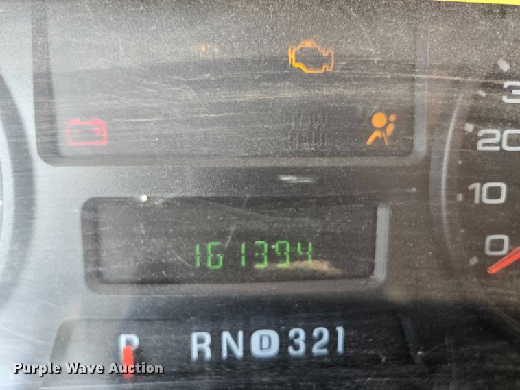 image for item ER5239 2005 Ford F550 Super Duty bucket truck