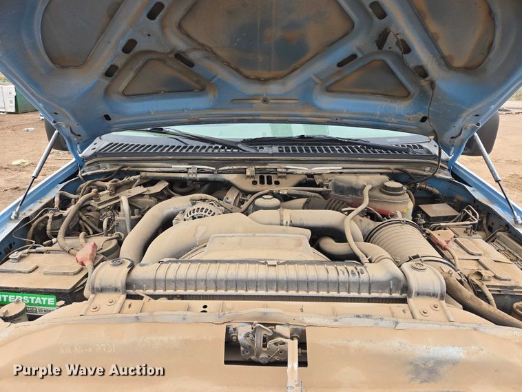 image for item ER5239 2005 Ford F550 Super Duty bucket truck