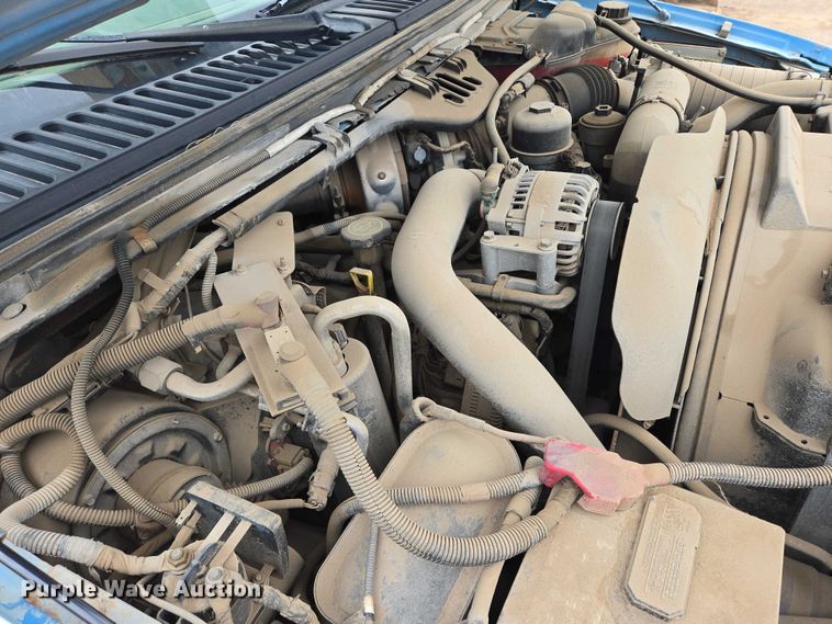 image for item ER5239 2005 Ford F550 Super Duty bucket truck