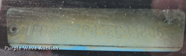 image for item ER5239 2005 Ford F550 Super Duty bucket truck