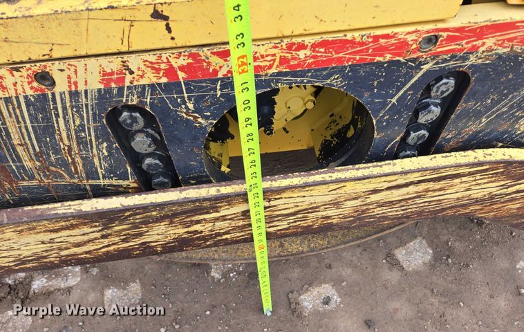 image for item ER5240 Hypac C822D single drum vibratory roller