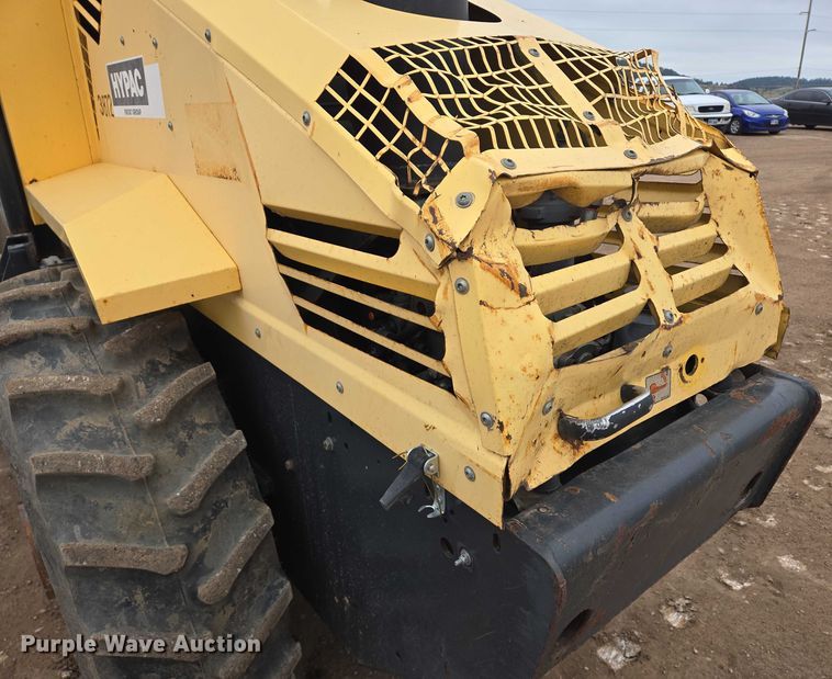 image for item ER5240 Hypac C822D single drum vibratory roller