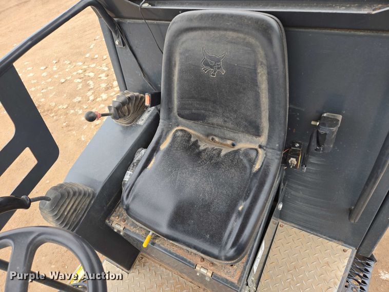 image for item ER5240 Hypac C822D single drum vibratory roller