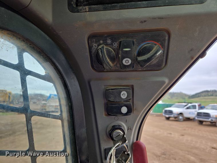 image for item ER5241 2014 Caterpillar 289D tracked skid steer loader