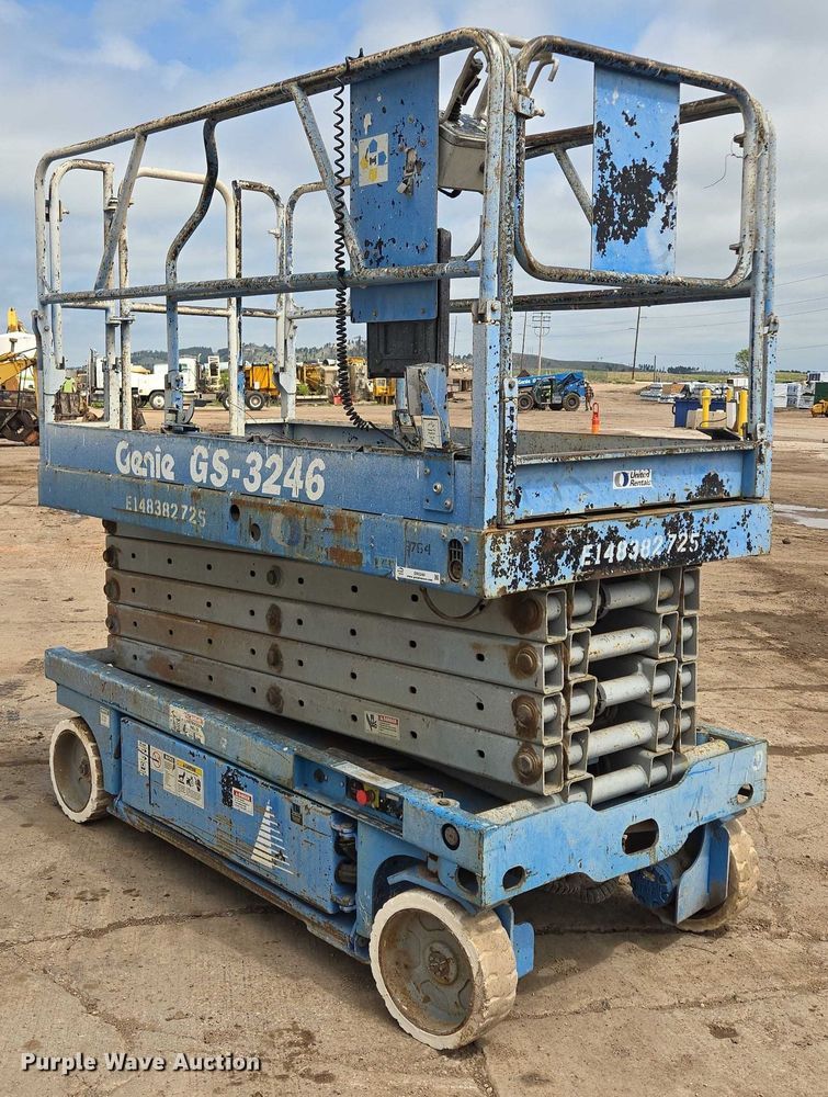 image for item ER5244 1999 Genie GS3246 scissor lift