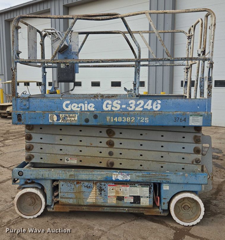 image for item ER5244 1999 Genie GS3246 scissor lift