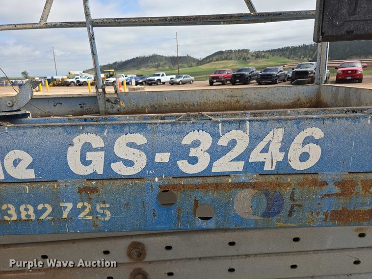 image for item ER5244 1999 Genie GS3246 scissor lift