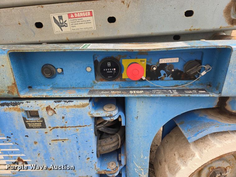 image for item ER5244 1999 Genie GS3246 scissor lift