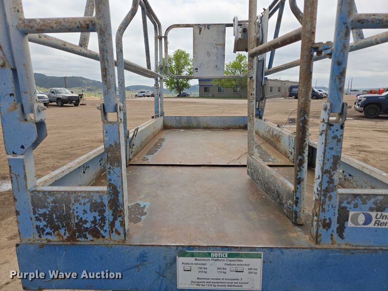 image for item ER5244 1999 Genie GS3246 scissor lift