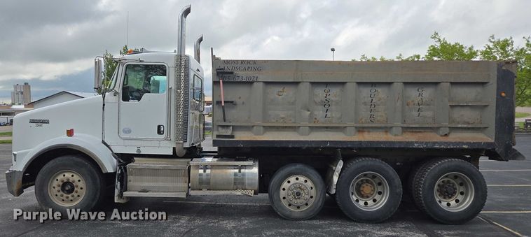 image for item ER5246 2013 Kenworth T800 dump truck
