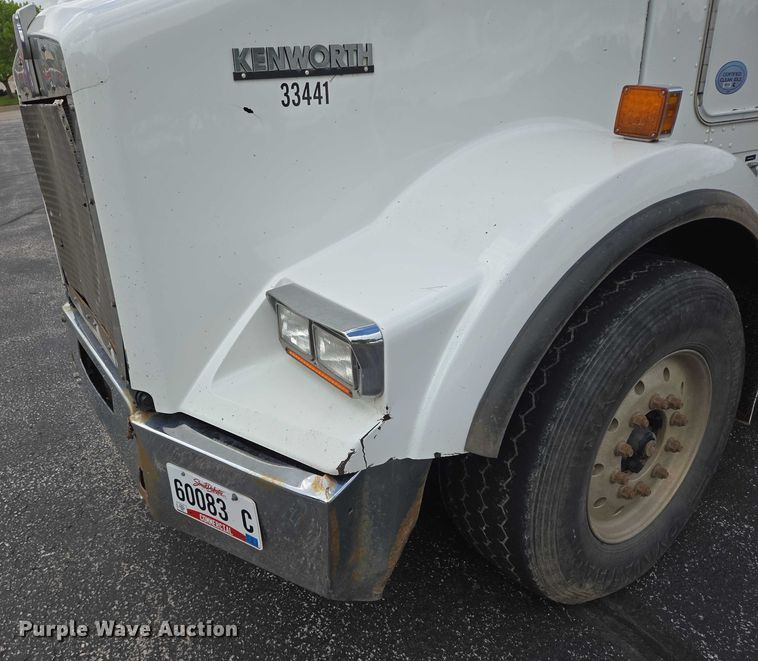 image for item ER5246 2013 Kenworth T800 dump truck