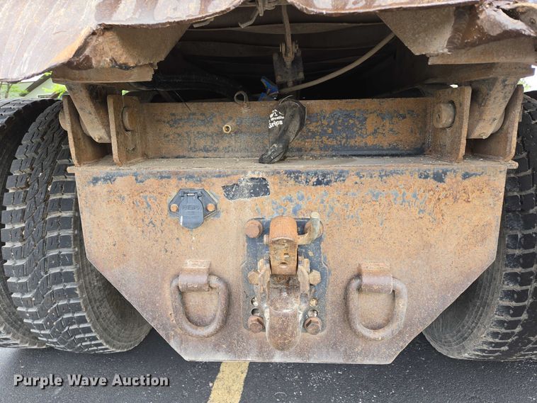 image for item ER5246 2013 Kenworth T800 dump truck