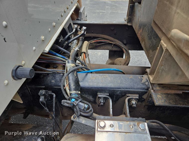 image for item ER5246 2013 Kenworth T800 dump truck