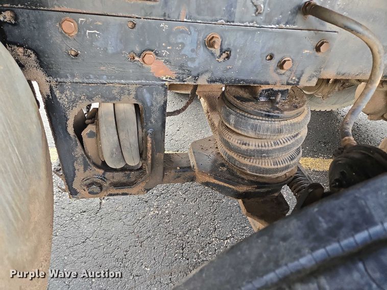 image for item ER5246 2013 Kenworth T800 dump truck