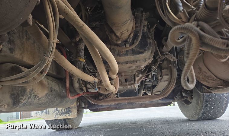 image for item ER5246 2013 Kenworth T800 dump truck