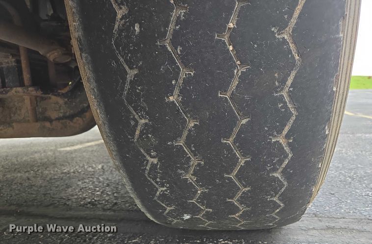 image for item ER5246 2013 Kenworth T800 dump truck