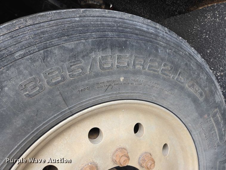 image for item ER5246 2013 Kenworth T800 dump truck