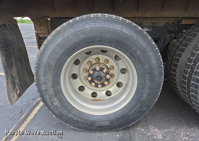 image for item ER5246 2013 Kenworth T800 dump truck