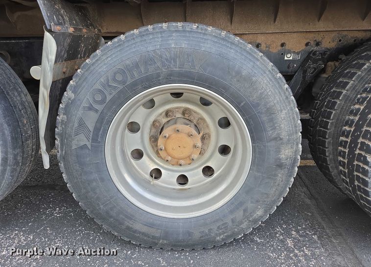 image for item ER5246 2013 Kenworth T800 dump truck