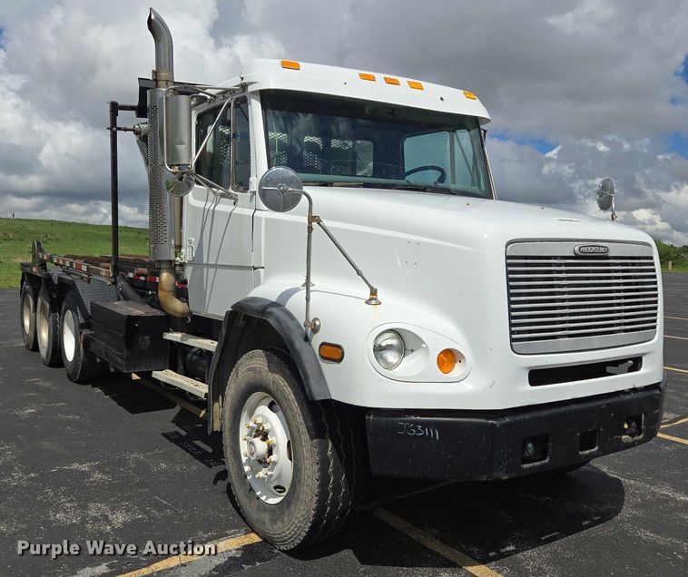 image for item ER5247 2002 Freightliner  FL112 roll-off container truck