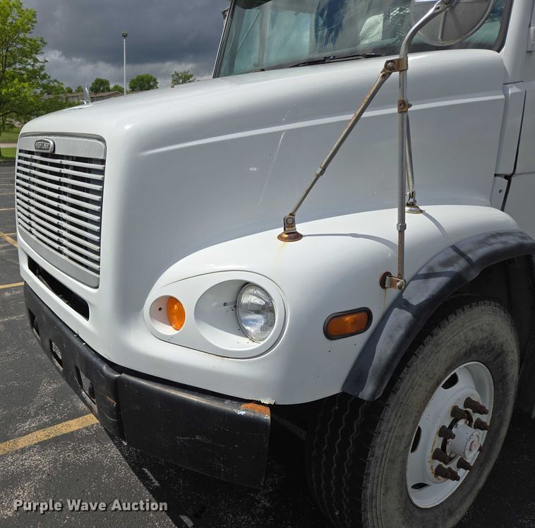 image for item ER5247 2002 Freightliner  FL112 roll-off container truck