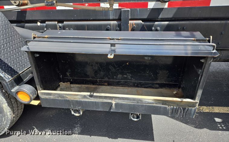 image for item ER5247 2002 Freightliner  FL112 roll-off container truck