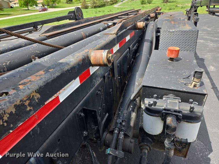 image for item ER5247 2002 Freightliner  FL112 roll-off container truck