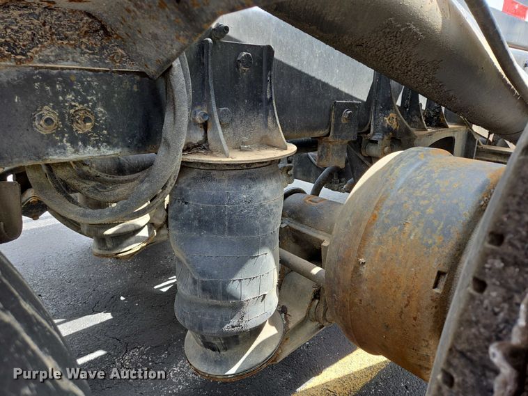 image for item ER5247 2002 Freightliner  FL112 roll-off container truck