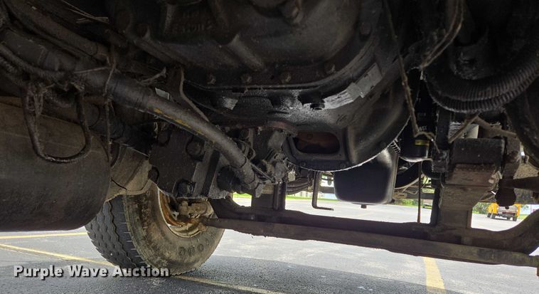 image for item ER5247 2002 Freightliner  FL112 roll-off container truck