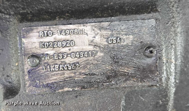 image for item ER5247 2002 Freightliner  FL112 roll-off container truck