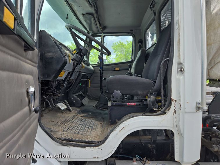 image for item ER5247 2002 Freightliner  FL112 roll-off container truck