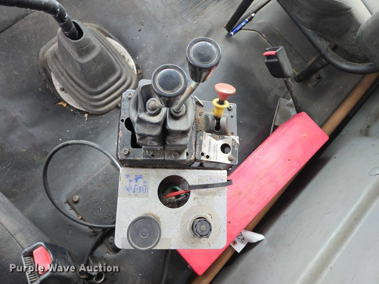 image for item ER5247 2002 Freightliner  FL112 roll-off container truck