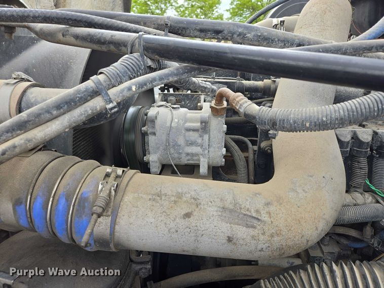 image for item ER5247 2002 Freightliner  FL112 roll-off container truck