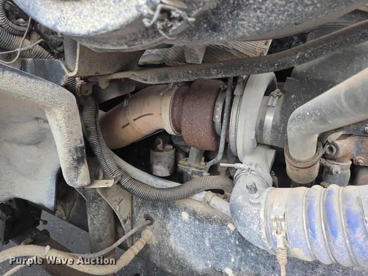 image for item ER5247 2002 Freightliner  FL112 roll-off container truck